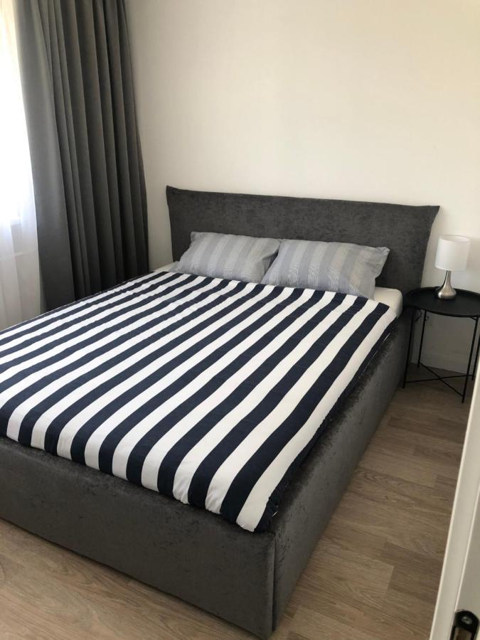 Good Night Apartaments Паневежис Экстерьер фото